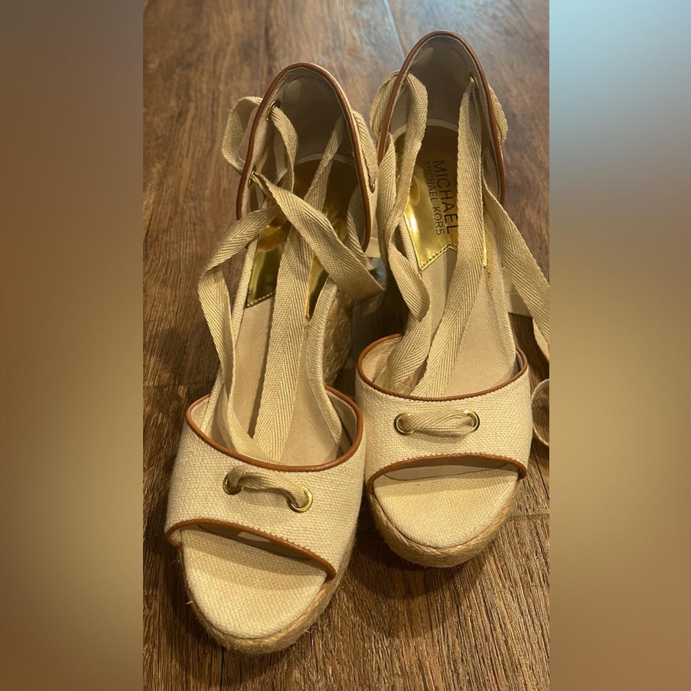 Beautiful Michael Kors wedge-never worn outside